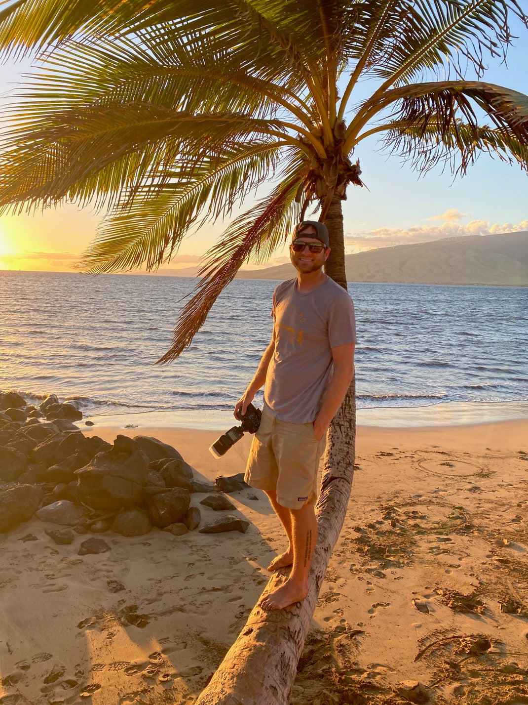 Meet The Artist – Lahaina Printsellers